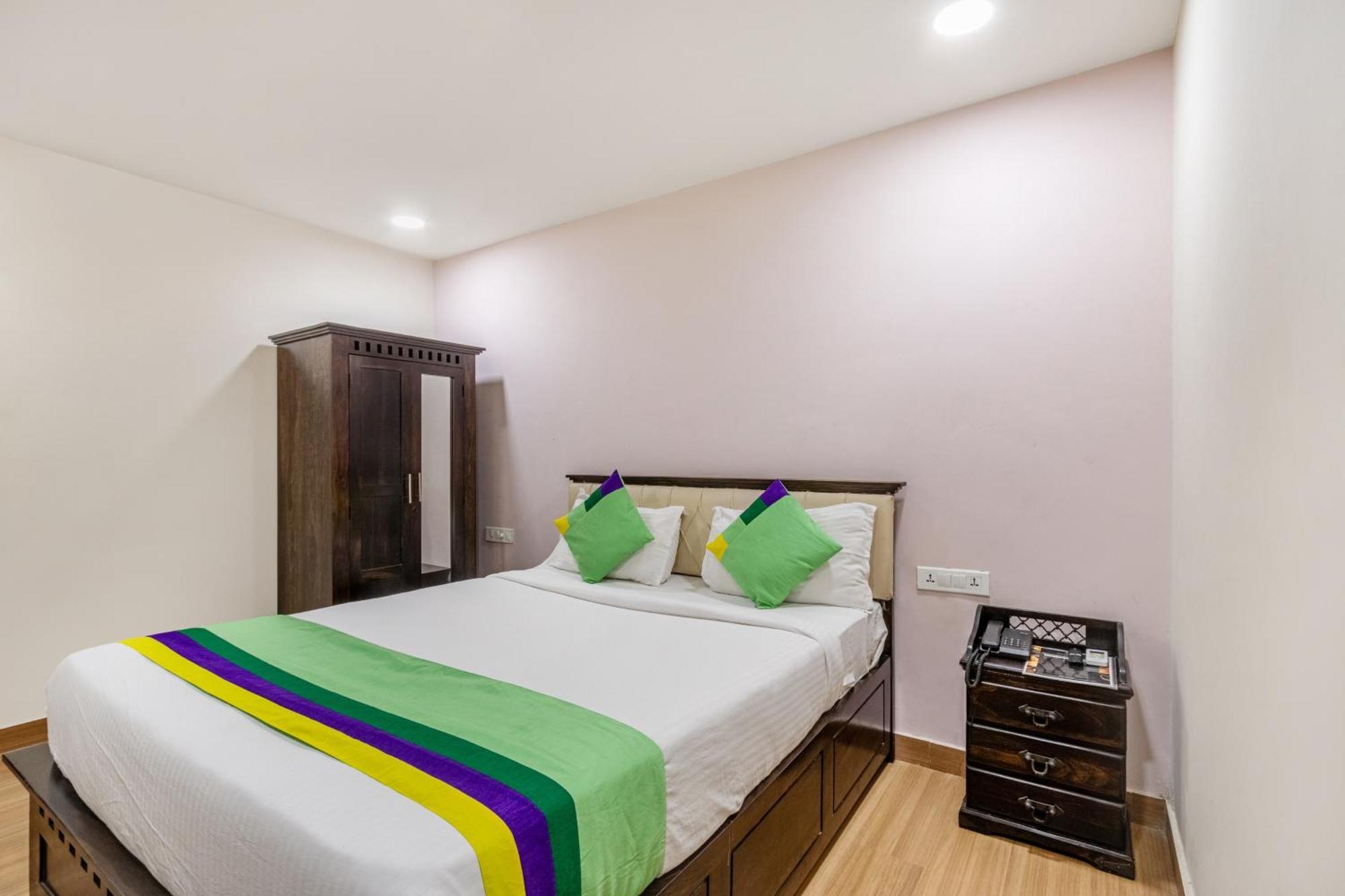 فندق Treebo Purple Square حيدر أباد المظهر الخارجي الصورة