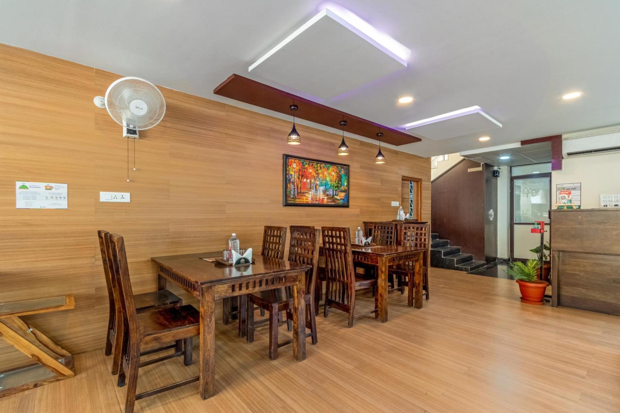 فندق Treebo Purple Square حيدر أباد المظهر الخارجي الصورة
